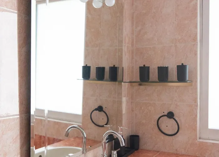 Beautiful 6 Bdr With Ac In La Condesa Villa *