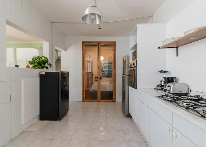 Beautiful 6 Bdr With Ac In La Condesa Villa *
